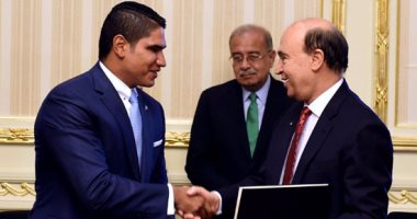أبو هشيمة يدعو رئيس الوزراء لحضور افتتاح مصنع حديد المصريين بالسخنة   
