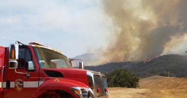 بالصور.. حرائق الغابات تهدد مئات المنازل فى ولاية كاليفورنيا