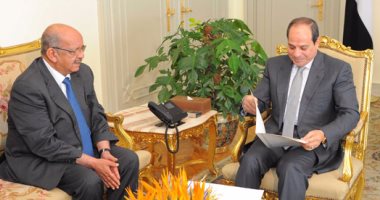  وزير خارجية الجزائر يغادر القاهرة بعد تسليم رسالة للسيسي من بوتفليقة