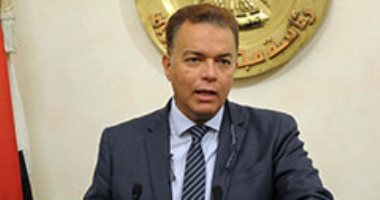 وزير النقل يلتقى مهاب مميش لإعداد المخطط العام للموانئ المصرية