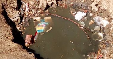 المياه تحاصر المنازل فى نزلة البرقى ببنى سويف.. وقارئ: لا نعرف مصدرها