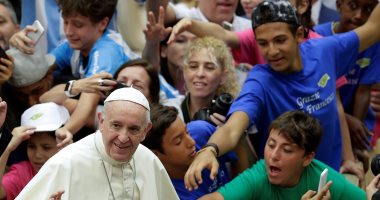 بابا الفاتيكان مدينا استغلال الكهنة للأطفال جنسياً: وحشية مطلقة