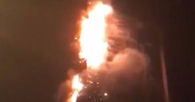 بالفيديو.. الدفاع المدنى بالإمارات يحاول السيطرة على حريق هائل بأحد أبراج دبى