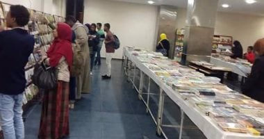 بالصور .. افتتاح معرض جديد للكتاب بمقر نقابة الأطباء فى مدينة الأقصر