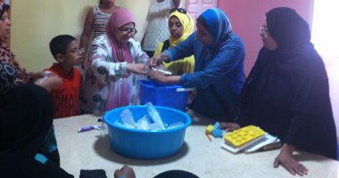 قومى المرأة بالإسكندرية ينظم ورشة عمل لصناعة الصابون بمدينة البشاير 