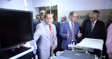 وصول وزيرا للتعليم العالى والإسكان لافتتاح المرحلة الثانية لمستشفى العبور