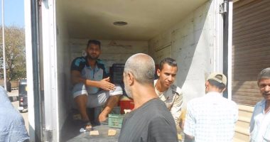 بالصور .. توزيع لحوم على المواطنين بـ62 جنيه للكيلو بمركز صدفا بأسيوط