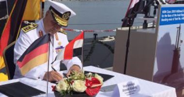 قائد القوات البحرية: الغواصات "تايب" هدفها تطوير قدراتنا لمواجهة الإرهاب 