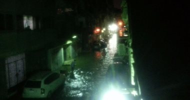 قارئة ترصد كسر ماسورة مياه بالمطرية.. و"مياه القاهرة" تدفع بسيارات شفط