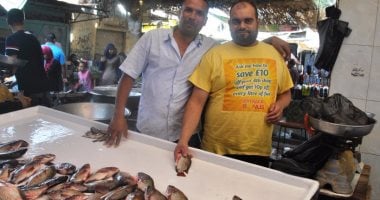 بالصور.. أهالى الإسماعيلية يطالبون بنقل سوق السمك من شارع الجيش لبحيرة الصيادين