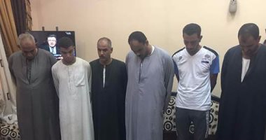 بالصور.. أهالى قرية بالشرقية يشكرون الأمن بعد ضبط عائلة إجرامية تروعهم