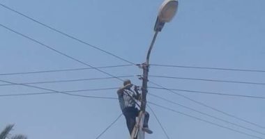 محافظ سوهاج : تركيب أسلاك كهربائية معزولة بشوارع قرية الخيام