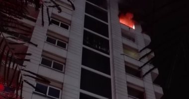 الدفع بـ10 سيارات إطفاء للسيطرة على حريق بشقة سكنية فى كوم أمبو بأسوان