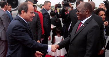 بالفيديو..مراسم استقبال رسمية للرئيس السيسى لدى وصوله العاصمة التنزانية