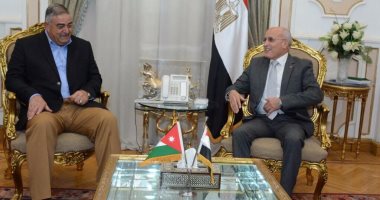"العصار" يبحث مع رئيس الأركان الأردنى التعاون فى الصناعات الدفاعية والمدنية