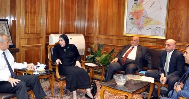 محافظ القليوبية يعقد اجتماعا مع الرئيس التنفيذي للمشروعات الصغيرة 