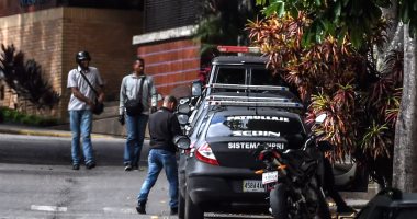 الشرطة الفنزويلية تشتبك مع معارضى الرئيس نيكولاس مادورو فى شوارع كاراكاس