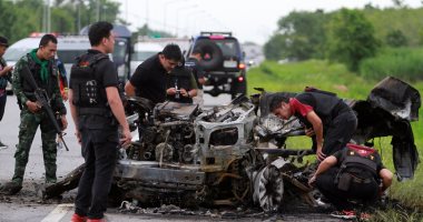 بالصور..مقتل جندى وإصابة 20 آخرين فى انفجار قنابل زرعها متمردين بتايلاند