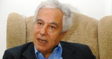 مروان كنفانى "أخطبوط" الأهلى الأسبق يحتفل بعيد ميلاده الـ "84"