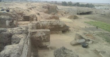 بالصور.. "الآثار" تعلن كشف مقابر صخرية أثرية ترجع للعصر القبطى فى المنيا