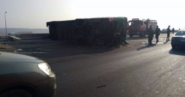 مصرع شخص وإصابة 8 فى حادث انقلاب سيارة على طريق طنطا كفر الشيخ