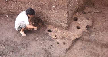 فى فيتنام.. فريق بحث أسترالى يكتشف طريقا تجاريا عمره 4500 سنة