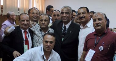 عبد العزيز غنيم يحتفظ برئاسة اتحاد الملاكمة 