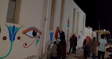 طلاب جامعة أسوان يدشنون مبادرة لتجميل مدينة أبوسمبل السياحية 