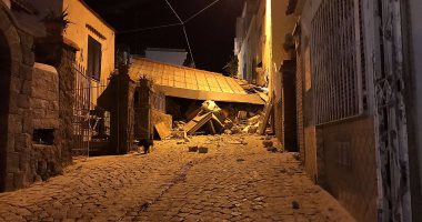 بالصور.. مصرع امرأة جراء زلزال قوته 3.6 درجات ضرب جزيرة إيشيا الإيطالية