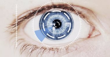 ضعف الرؤية وقلة النوم من أسباب الصداع حول العين