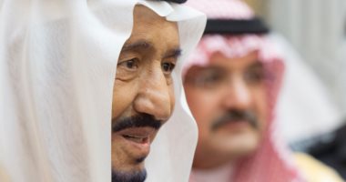 الملك سلمان يأمر بإصدار رخص قيادة السيارات للمرأة فى السعودية