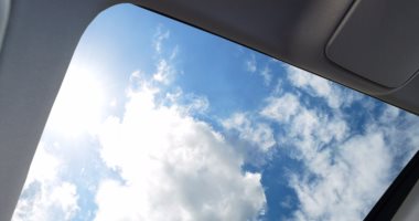 Audi تطور فتحة سقف لسياراتها باستخدام الخلايا الشمسية المرنة