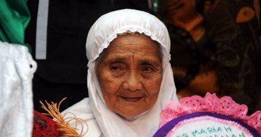 بالصور.. أكبر معمرة إندونيسية تبلغ 104 أعوام تصل السعودية لأداء فريضة الحج