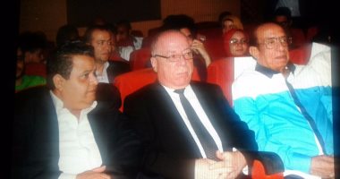 بالصور.. وزير الثقافة وخالد جلال يشاهدان "يوم أن قتلوا الغناء" 