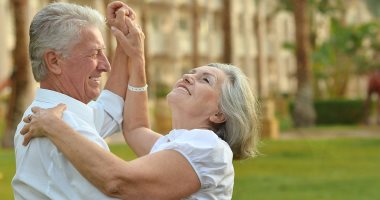 ممارسة كبار السن للرقص بانتظام تخفى علامات الشيخوخة لديهم 