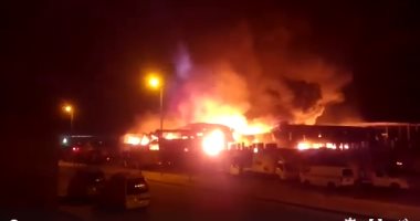 بالفيديو.. حريق هائل فى مصنع مناديل بالمنطقة الصناعية بأكتوبر
