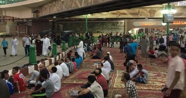  بدء توافد مئات المواطنين علي ساحات صلاة عيد الأضحى في أسيوط