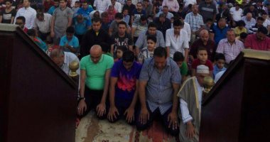 بالفيديو والصور.. أعضاء الزمالك يؤدون صلاة العيد بحضور نائب رئيس النادى