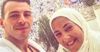شاهد رامى رضوان وزوجته دنيا سمير غانم فى الحج اليوم السابع
