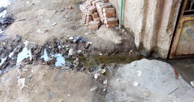 قارئ يشكو دخول مياه الصرف الصحى لمنازل قرية مشيرف فى المنوفية