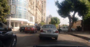 النشرة المرورية...كثافات متوسطة بمحاور القاهرة و الجيزة