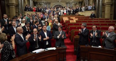 إسبانيا تقرر ملاحقة قادة كتالونيا قضائيا بعد دعوتهم لاستفتاء "الاستقلال"