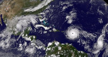 الإعصار إيرما يشتد فى الكاريبى ويهدد جزر الأنتيل وبورتوريكو والعذراء وفلوريدا