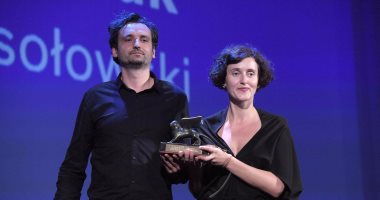 جائزة "فينسيا" لأفضل فيلم وثائقى مناصفة بين بيوتر روسولوسكى وإلويرا نيويرا   