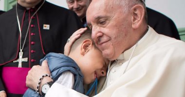 البابا فرانسيس يدعو آلاف المهمشين لمشاركته اليوم العالمى الأول للفقراء