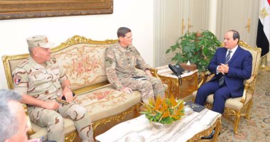 السيسي يؤكد لقائد القيادة المركزية الأمريكية أهمية العلاقات بين القاهرة وواشنطن