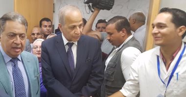 بالصور.. وزير الصحة يتفقد أقسام مستشفى أبو المنجا بشبرا بعد تطويرها