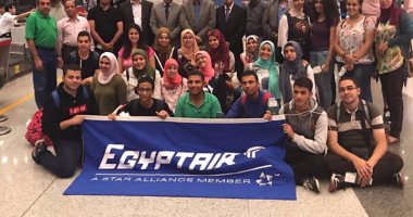 "مصر للطيران" ببكين تودع أوائل الثانوية العامة بعد إنهاء زيارتهم السياحية