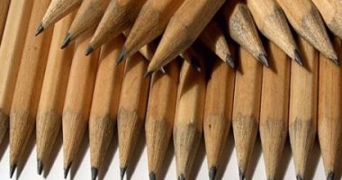شعبة الأدوات الكتابية: مصر تنتج 500 مليون قلم رصاص وألوان سنويا
