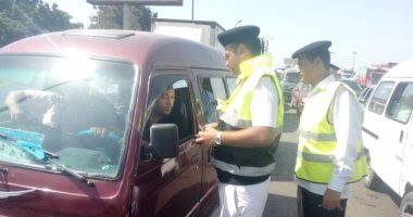 مساعد الوزير للمرور يتفقد الطرق السريعة لتأمين رحلات المواطنين